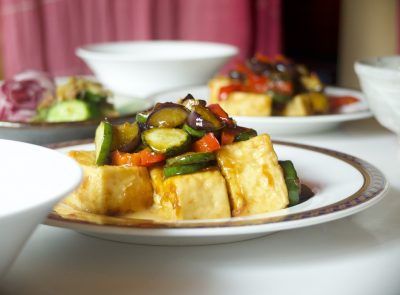 豆腐と夏野菜の照り焼き梅ソース